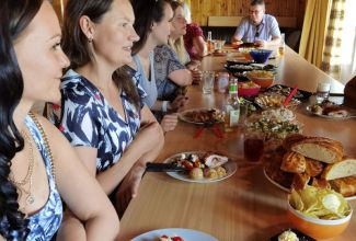 Linnukasvatajate-4-taseme-lopupidu-Pihla-Puhkemajas-19.06-91