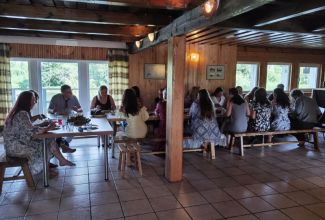 Linnukasvatajate-4-taseme-lopupidu-Pihla-Puhkemajas-19.06-93