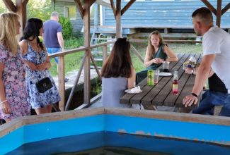 Linnukasvatajate-4-taseme-lopupidu-Pihla-Puhkemajas-19.06-99